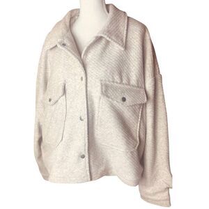 Cavalini Wmโs Sz 2X IvoryโSnap Down Shacket Jacket